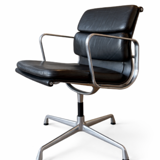 eames EA208 80's used